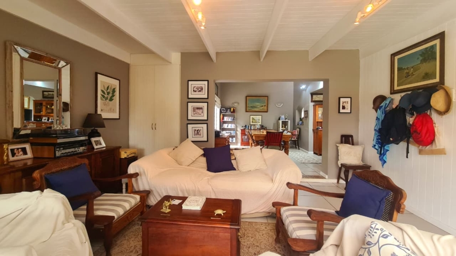 5 Bedroom Property for Sale in Merryhill Eastern Cape